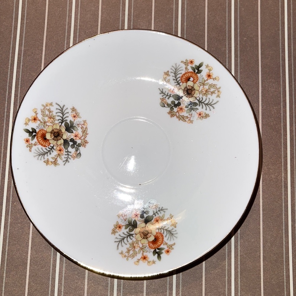 Vintage Made in China floral dish